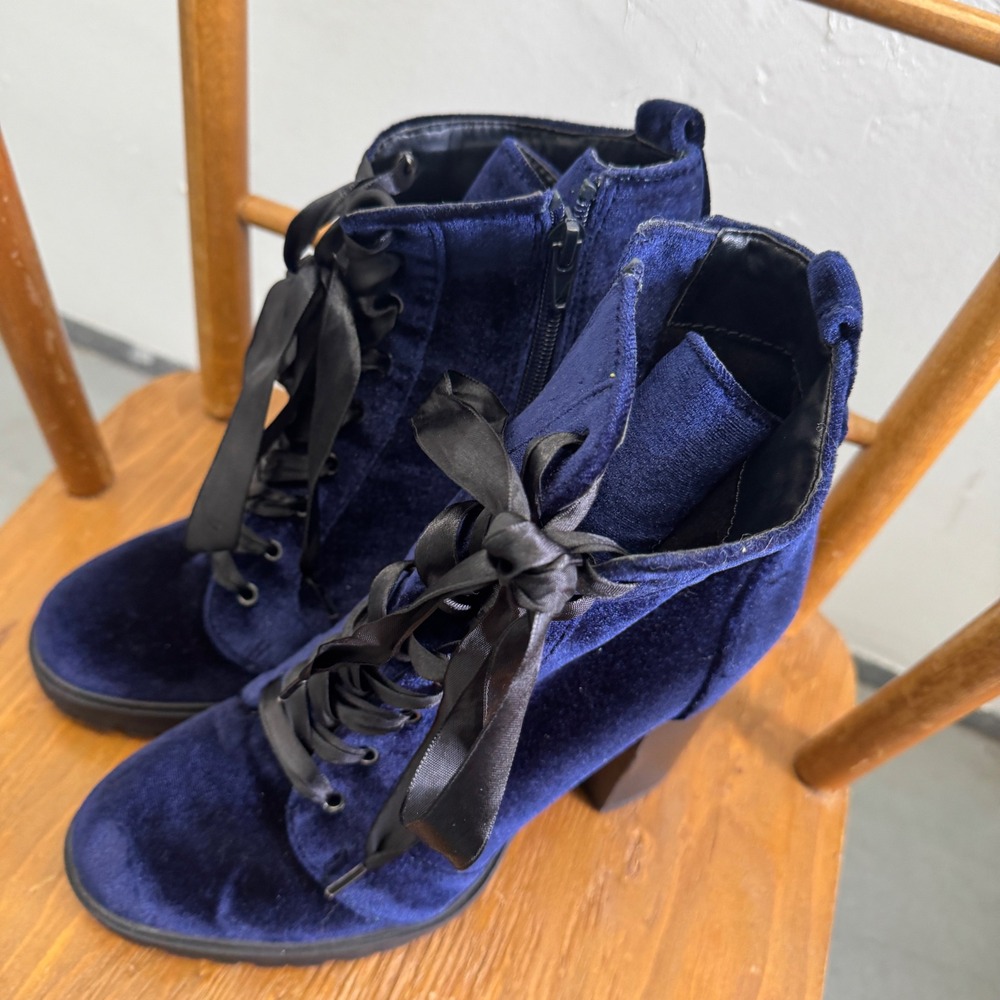 Steve Madden Laurie Navy Blue Velvet Platform Lace Up Block Heel Ankle Boot 8.5M - Picture 13 of 15